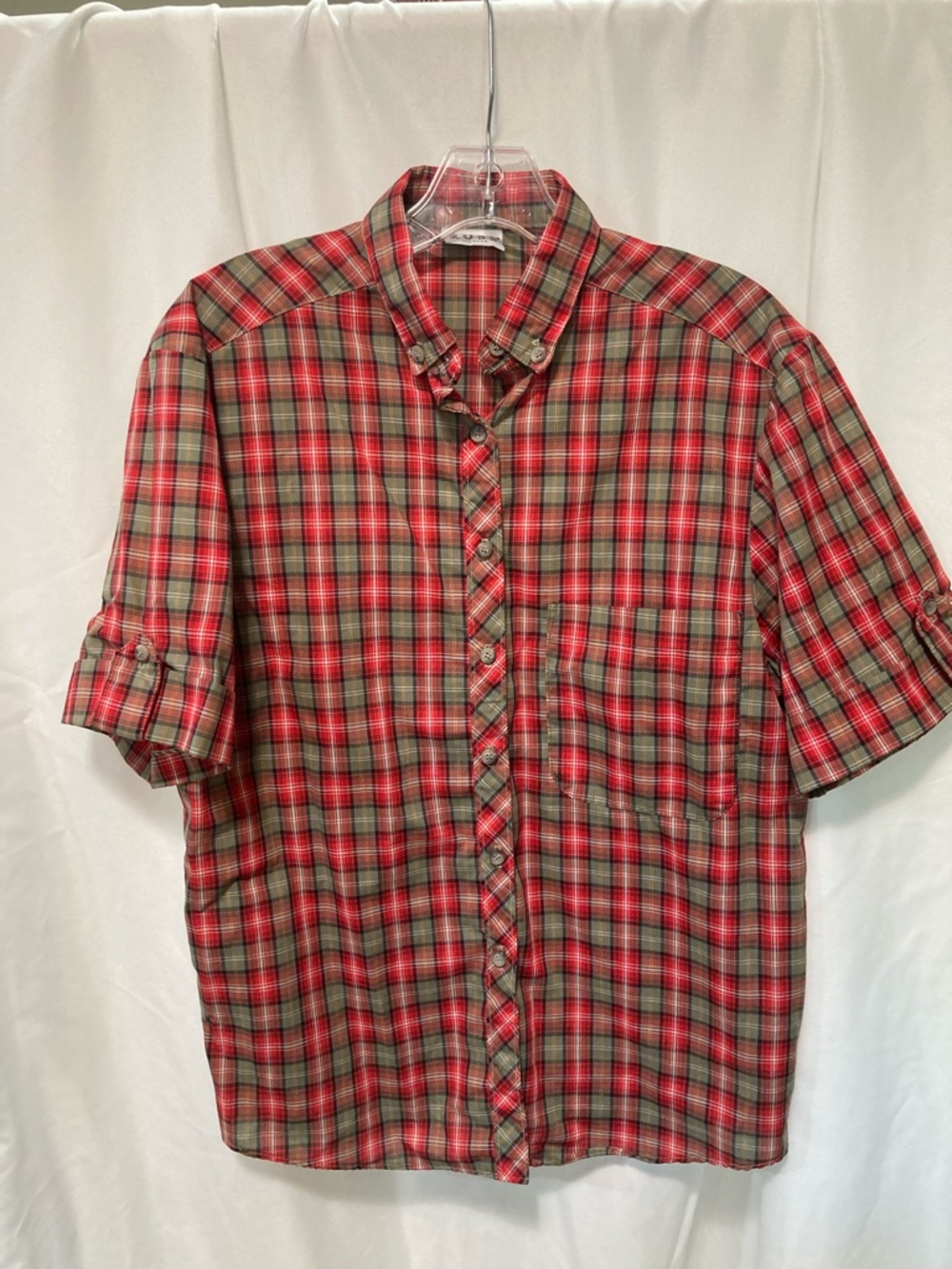 Vintage red plaid short sleeve button up shirt